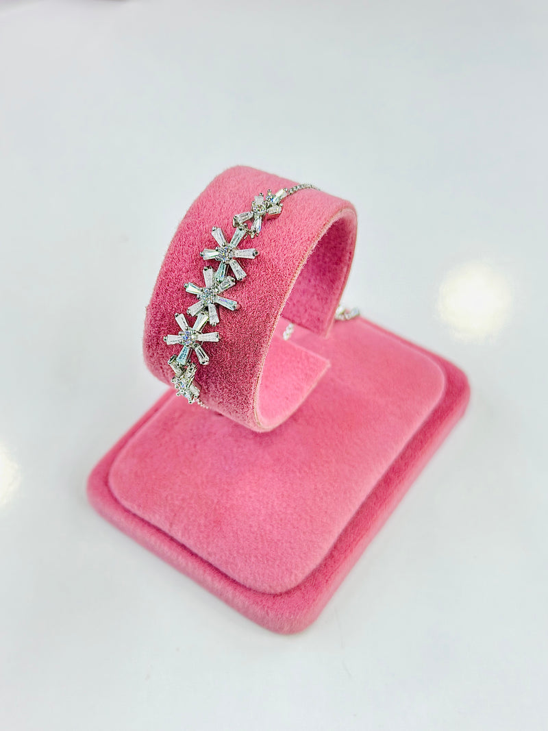 Alora Adjustable Bracelet