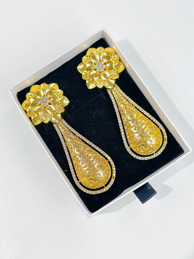 Saavni Earrings