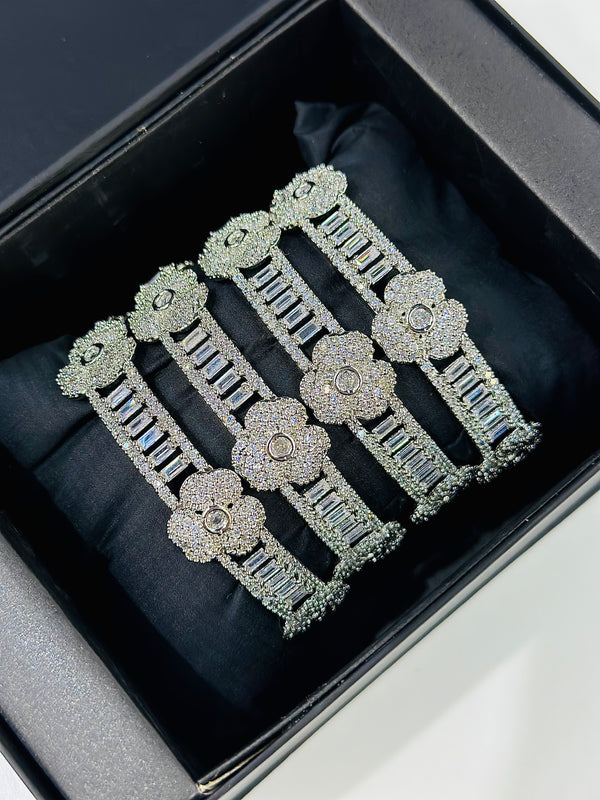 Elodie Bangle's
