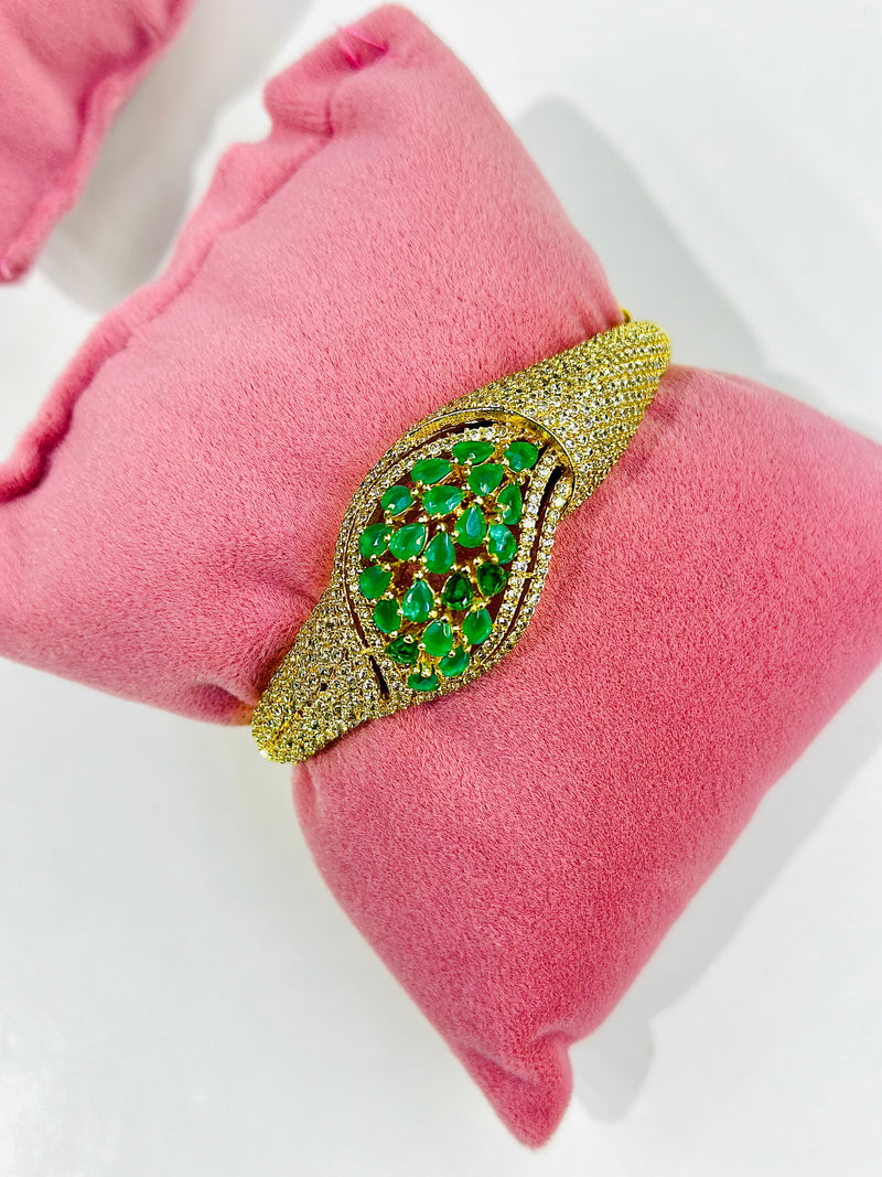 Freya Designer Handcuff