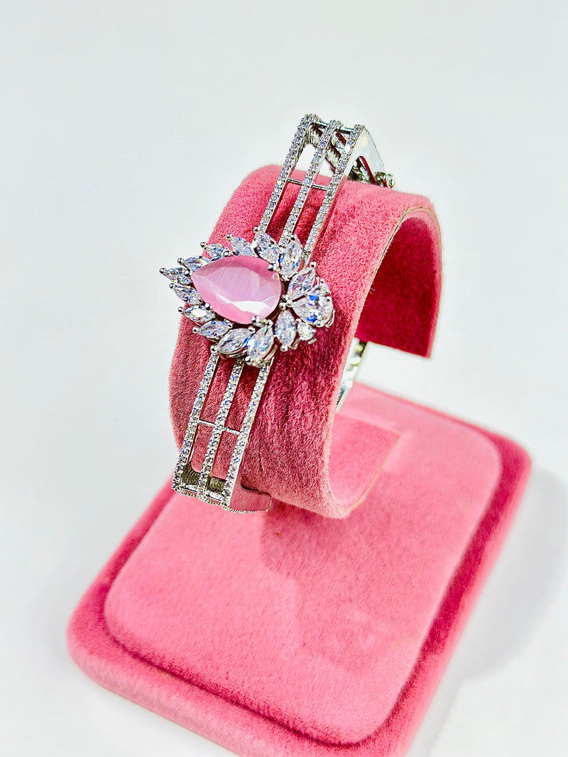 Quinn Designer Handcuff