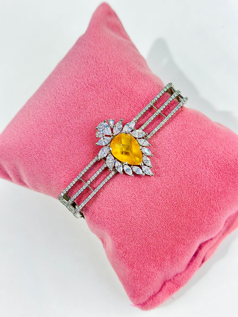 Quinn Designer Handcuff