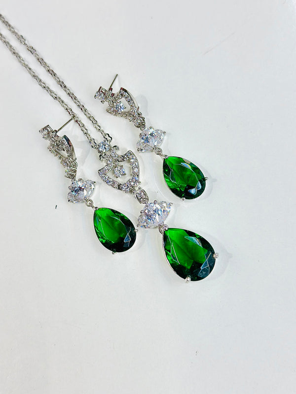 Hannah (Emerald )