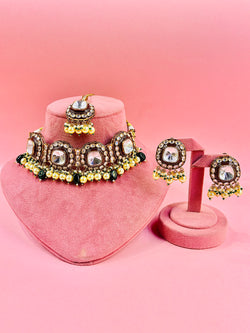anushka choker set