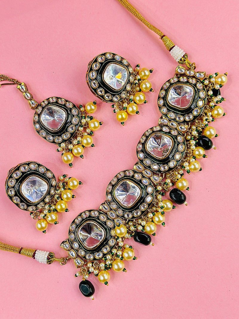 anushka choker set