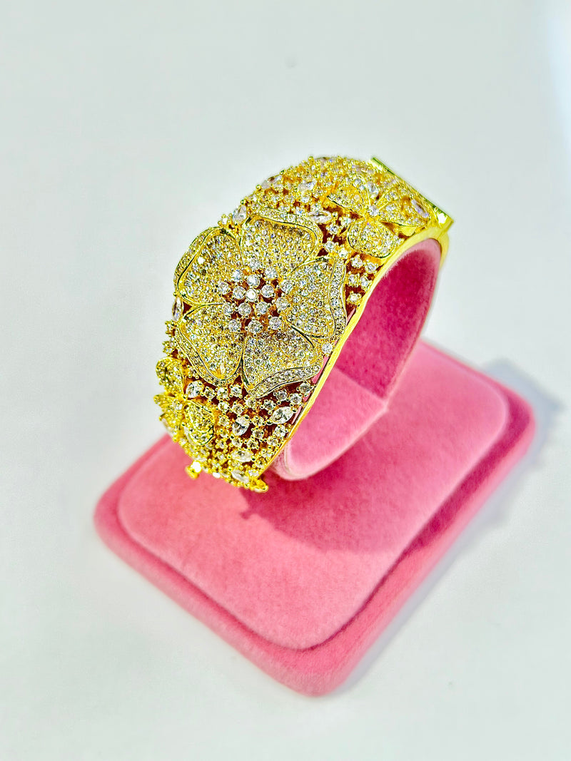 Sophia Designer Handcuff