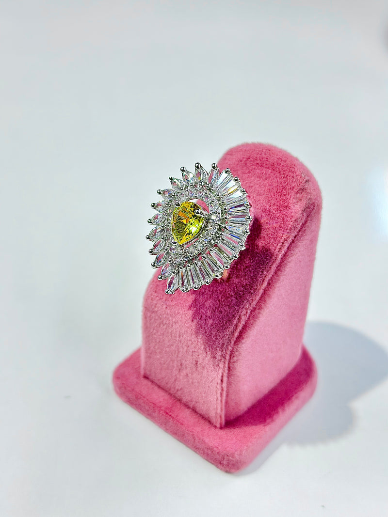 Lilly Ring