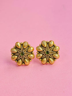 savya studs
