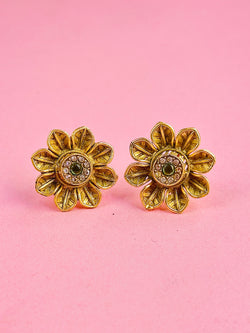 hooriya studs