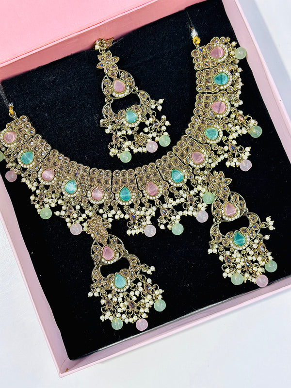 Sanoli  Set