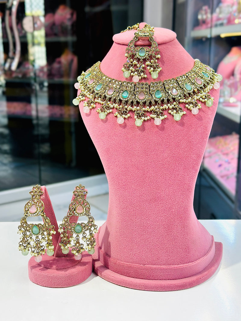 Sanoli  Set