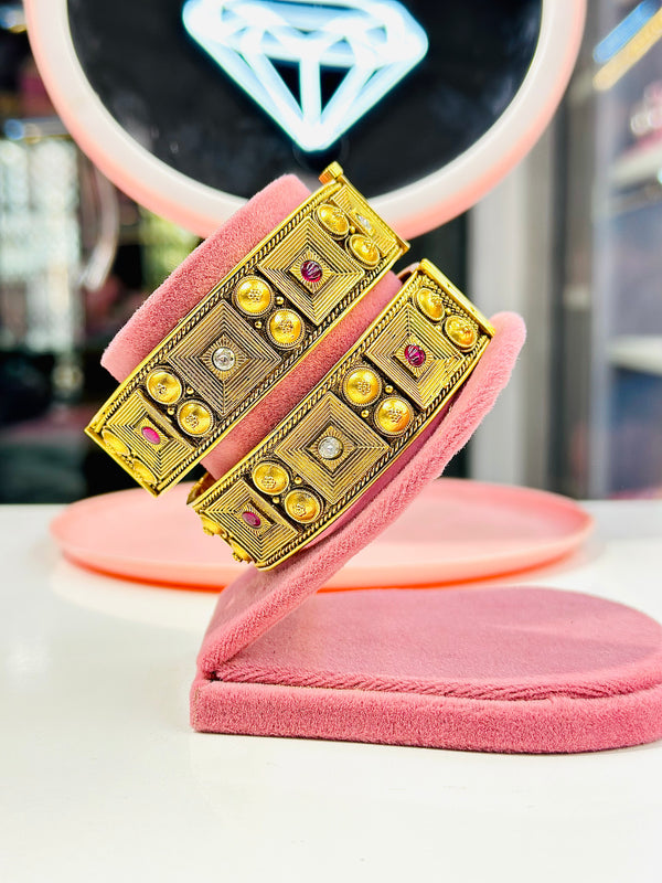 Rashi Bangle's