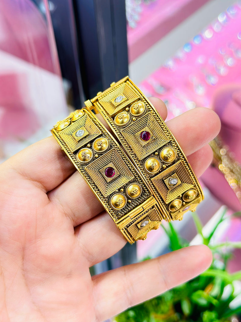 Rashi Bangle's