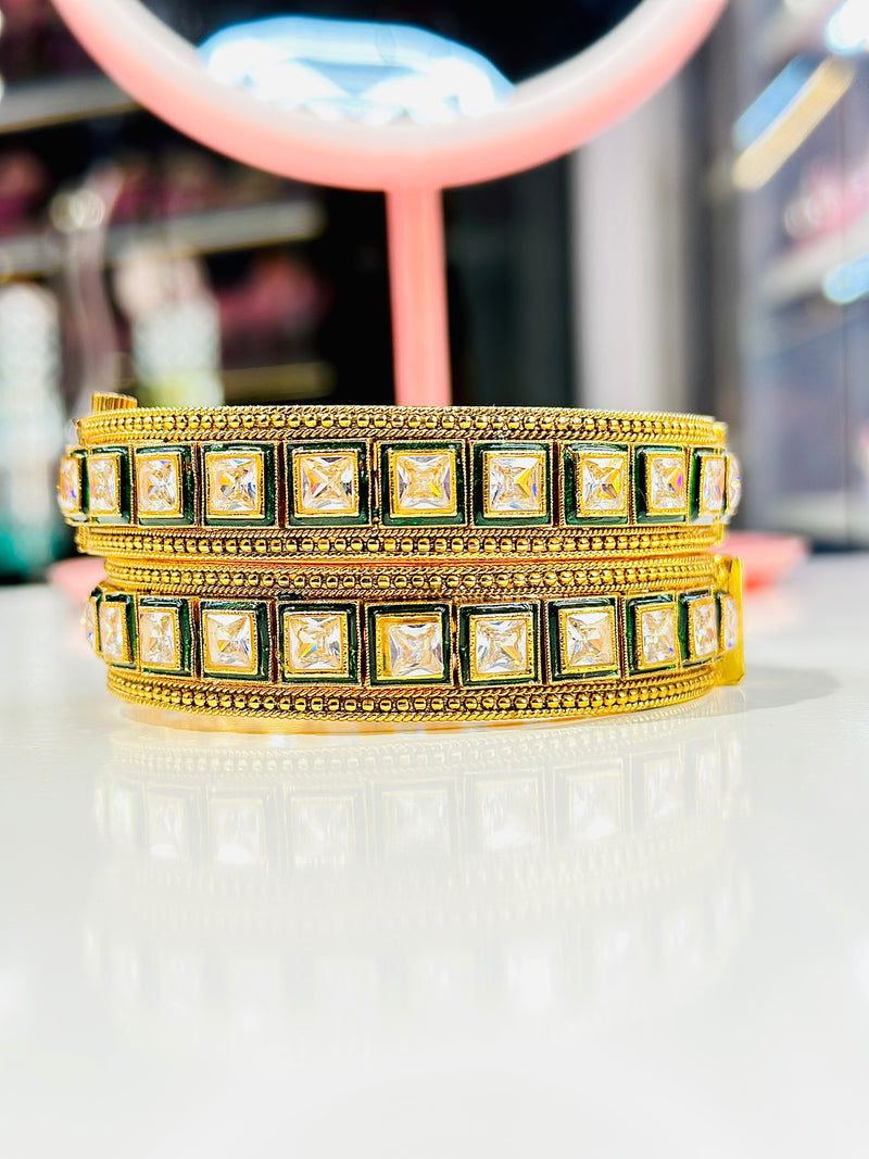 Roshni Bangle's
