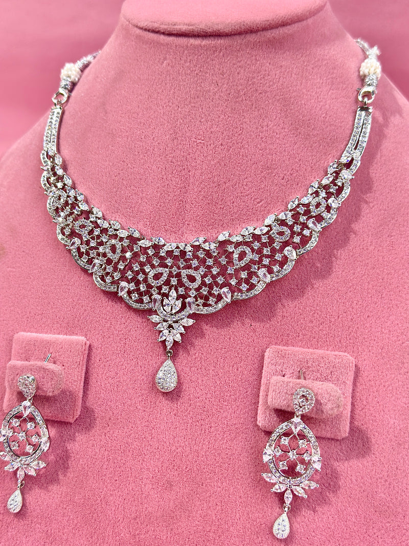 nora set