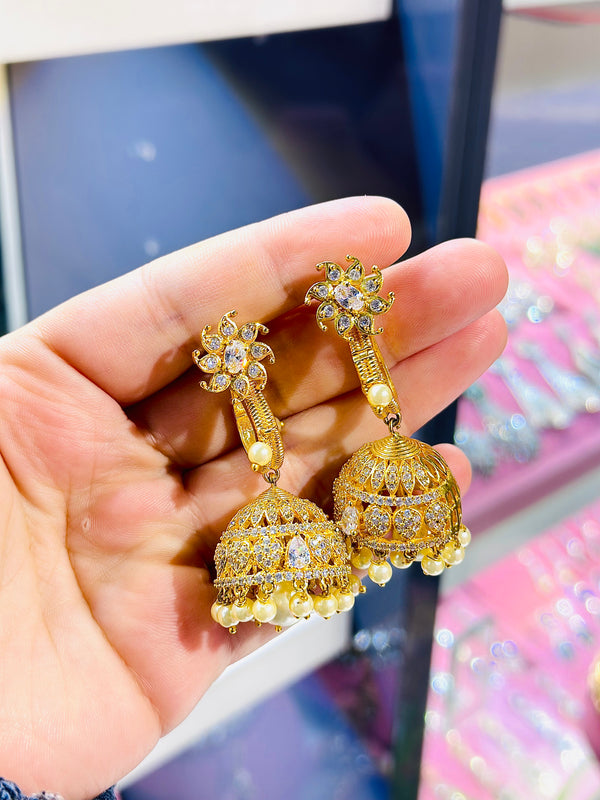 Kirti Jhumka