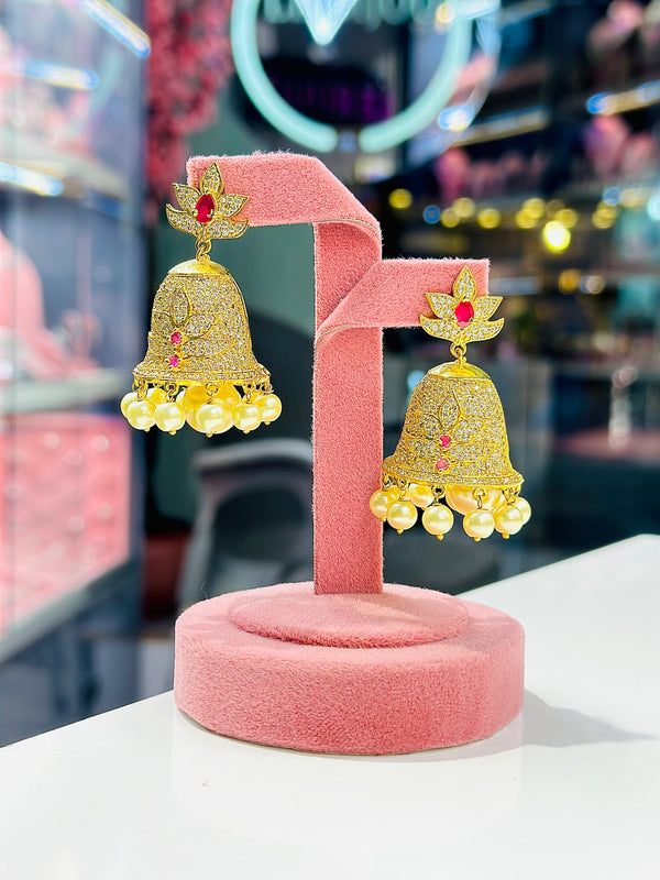 Kiran Jhumka