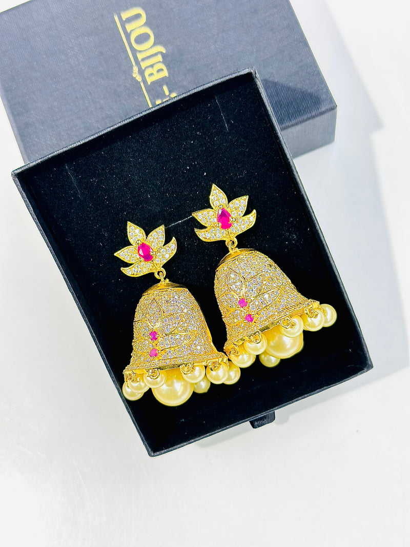 Kiran Jhumka