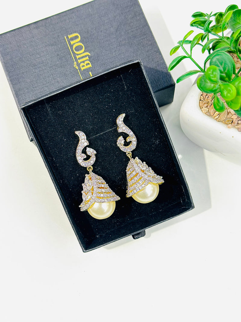 Gayatari Jhumka