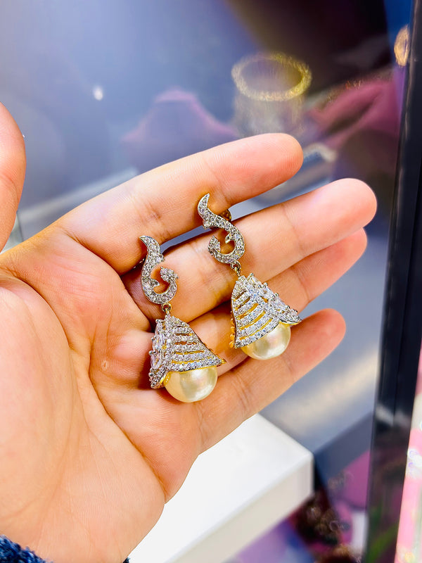 Gayatari Jhumka