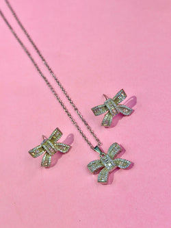shanaya locket set