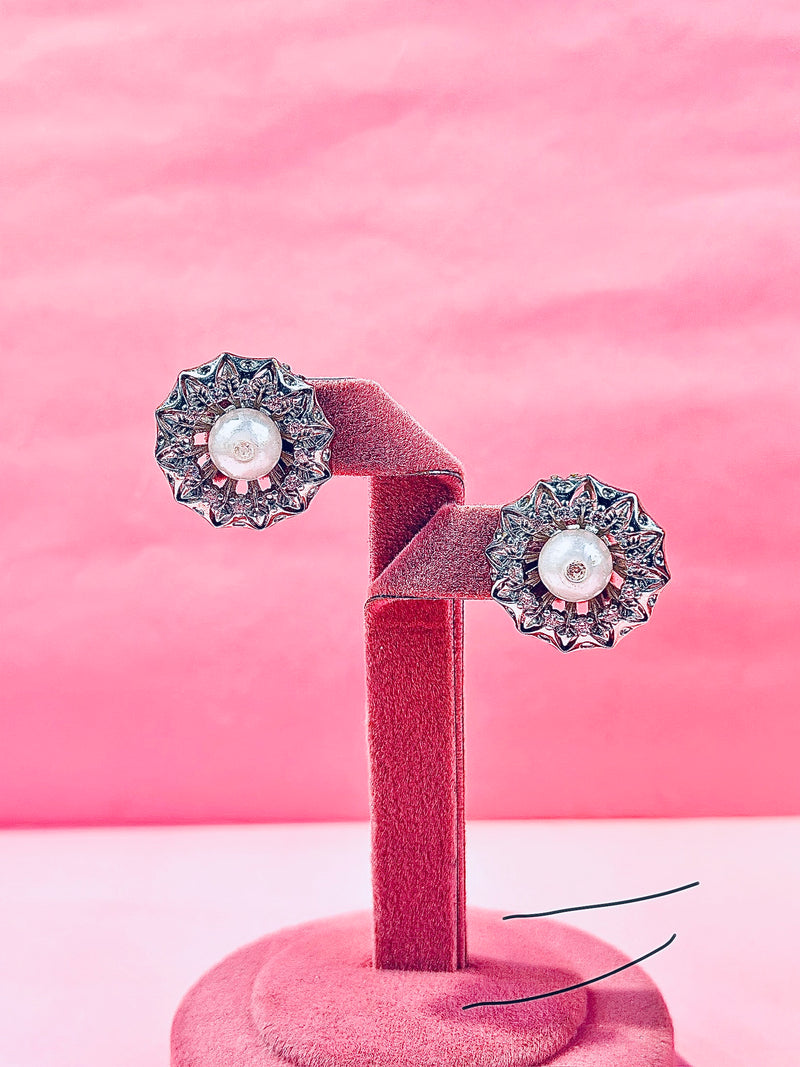 tiya locket set