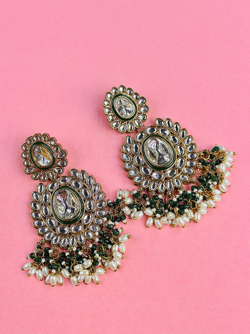 arti kundan earrings
