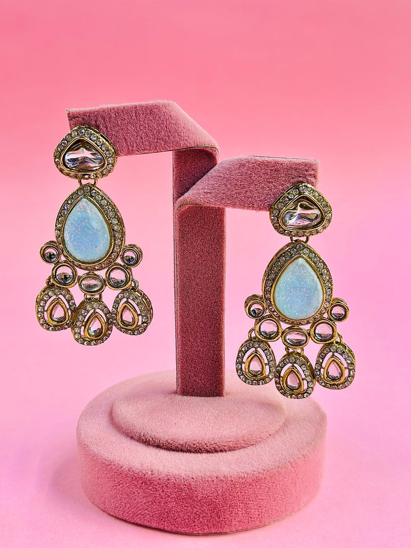 hoor kundan earrings