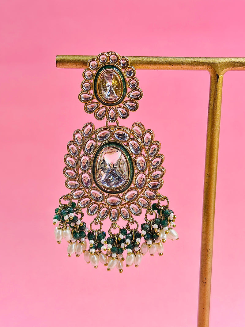 arti kundan earrings