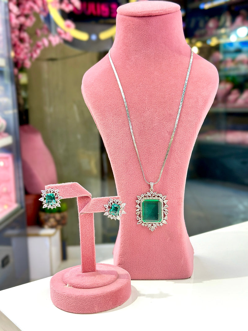 Celia Locket Set