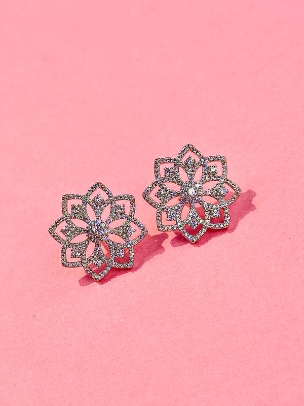 aaminah studs