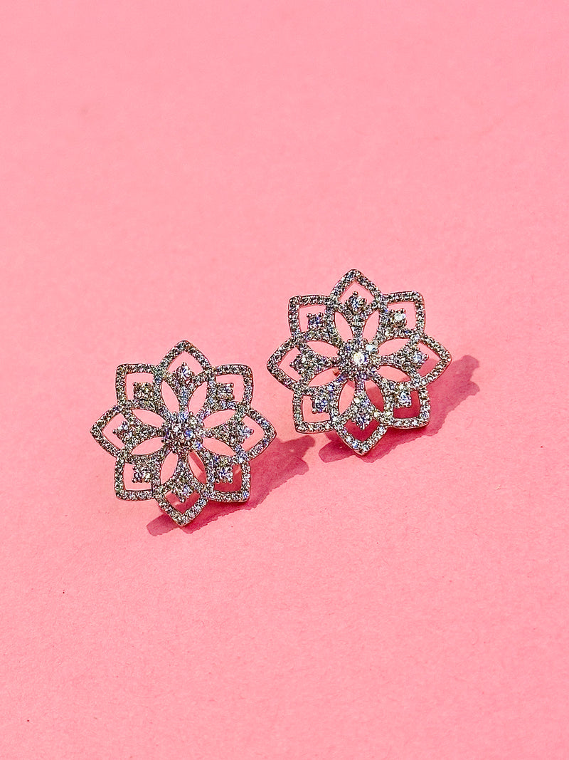 aaminah studs