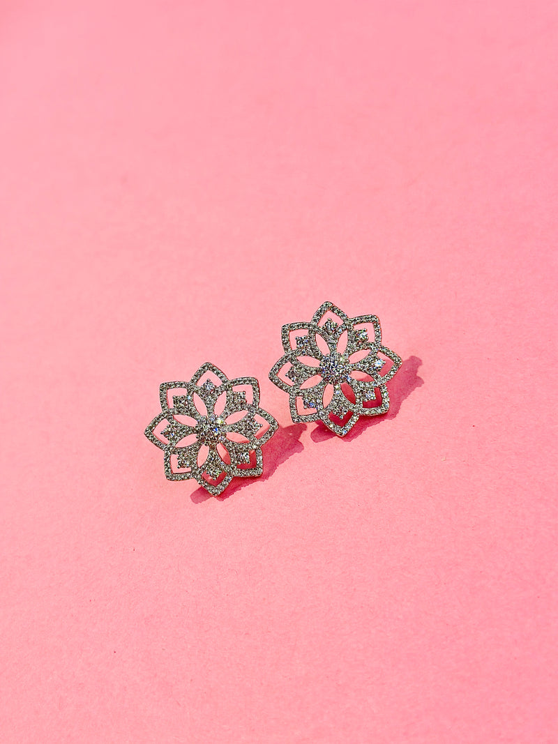 aaminah studs