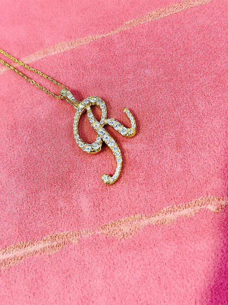 R alphabet pendant