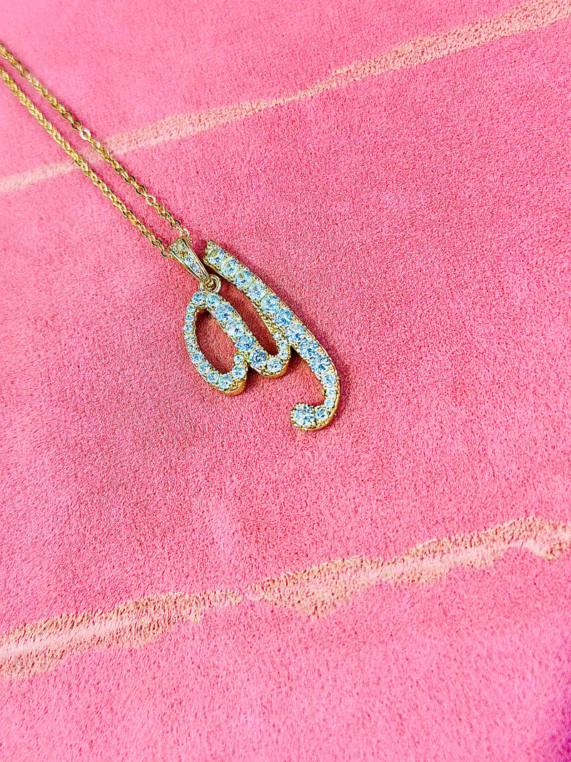 Y alphabet pendant