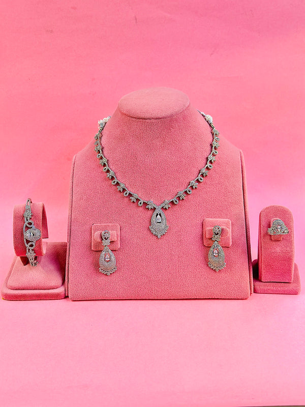 Raya designer set