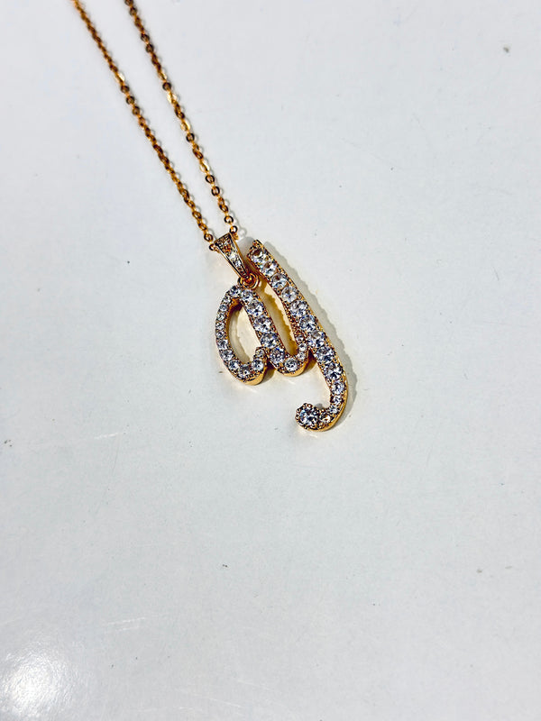 Y alphabet pendant