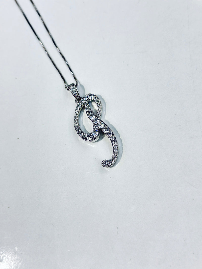 P alphabet pendant