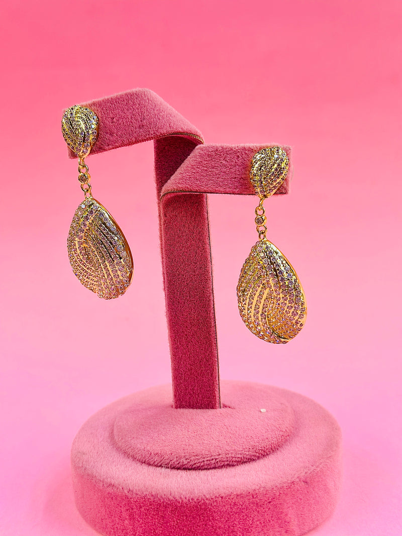 eira earrings