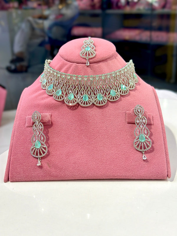 Neha Choker Set