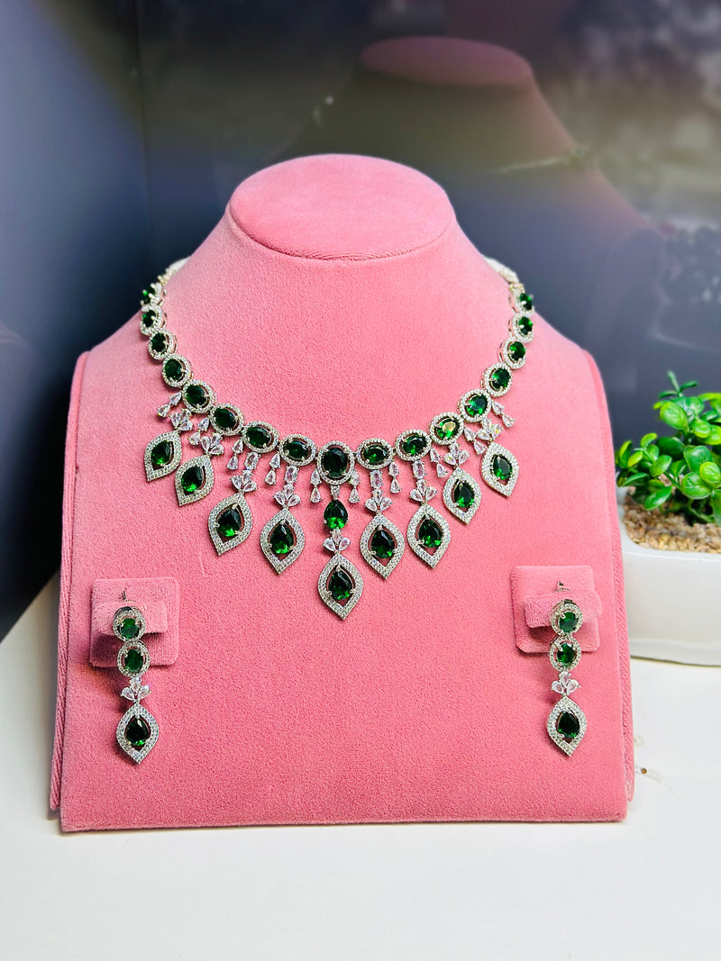 Delaney Set ( Emerald )