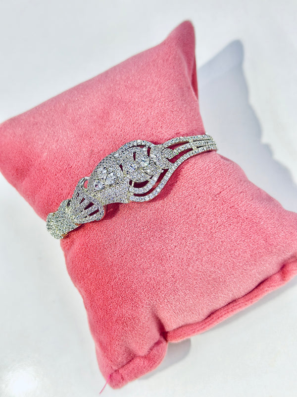 Magolia Designer Handcuff