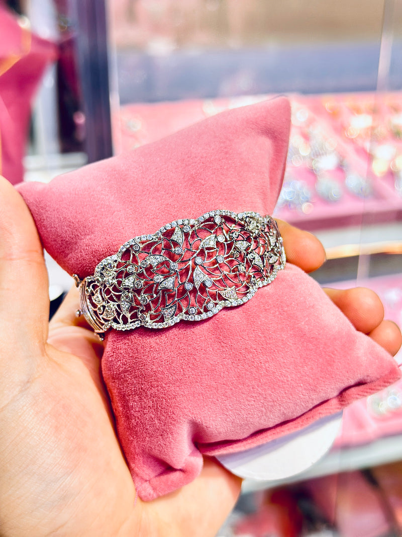 Salome Designer Handcuff