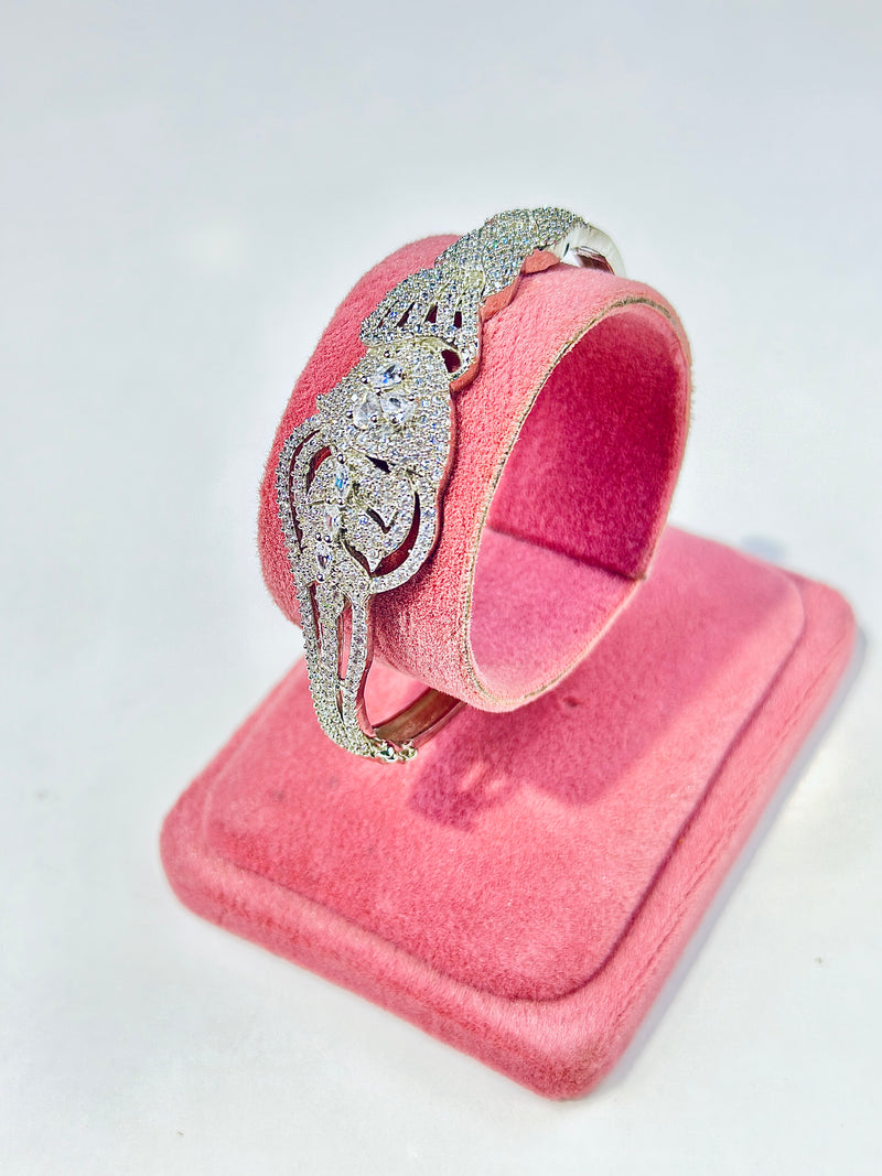 Magolia Designer Handcuff