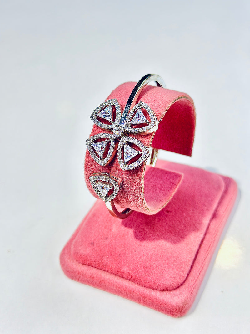 Valeria Designer Handcuff