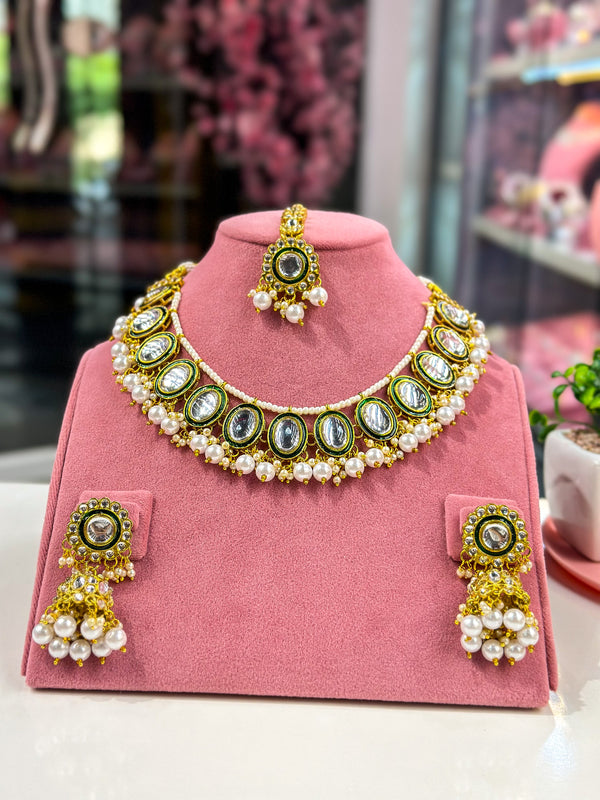 Riya Choker Set (white)