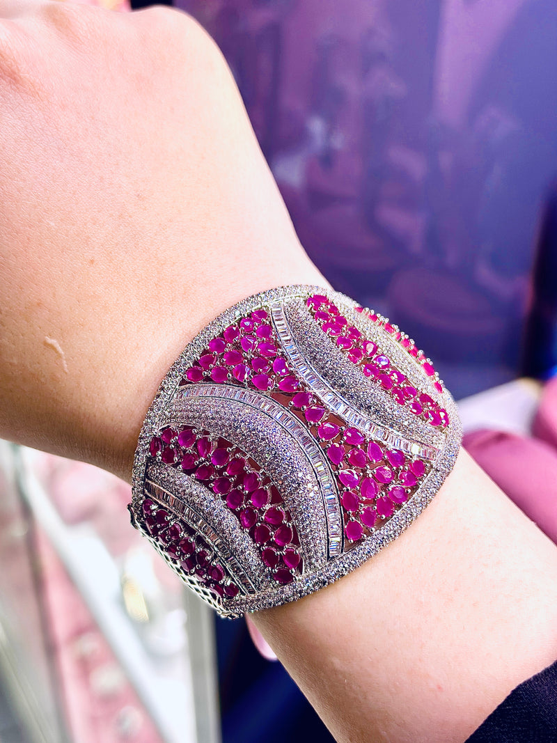 Delilah Designer Handcuff ( SB )