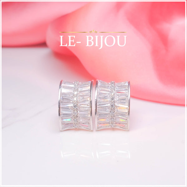 maya Studs