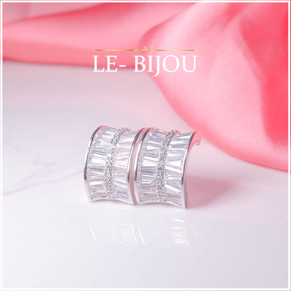 maya Studs